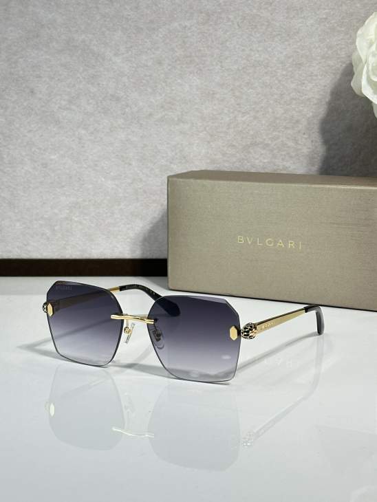 Picture of Bvlgari Sunglasses _SKUfw77365062fw
